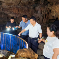 符家波督导天坑溶洞排查整治、秸秆禁烧、社会稳定、安全生产和常态化帮扶等重点工作