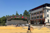 石榴坪乡兰村村党群阵地绘就  “粮”辰美景