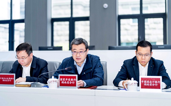 YBB08776_副本.jpg YBB08776_副本.jpg