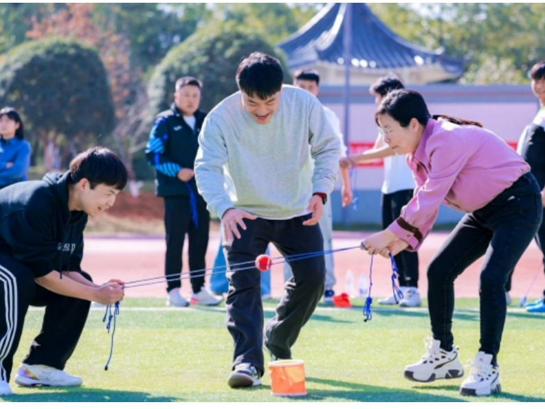 先锋街道趣味运动会为商圈企业搭建平台