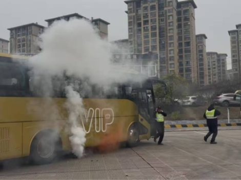 联合开展应急演练 守好年末交通运输“安全关”