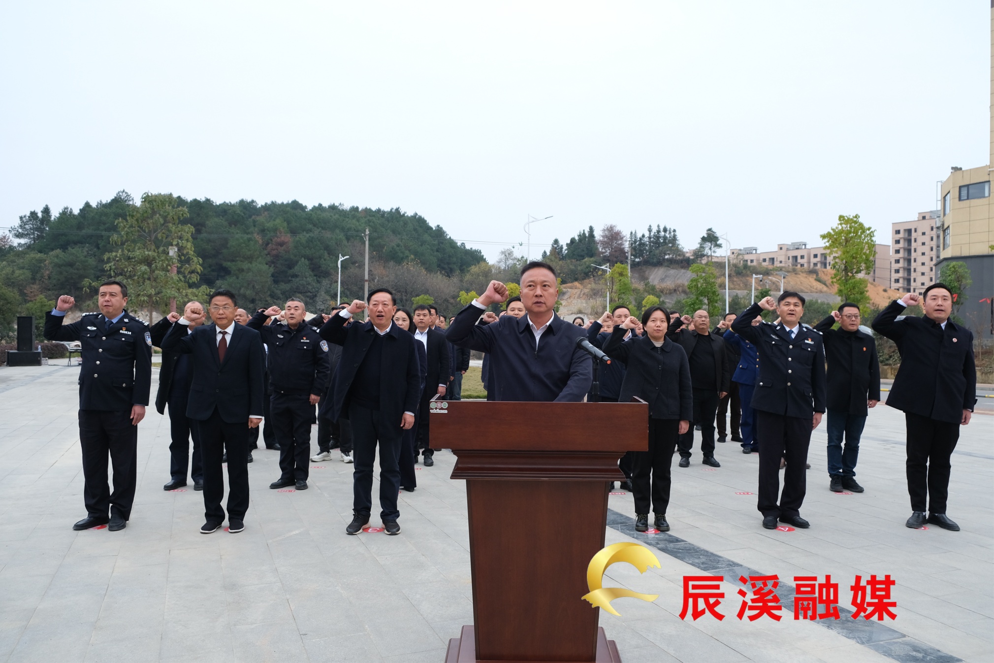 图片3.jpg 图片3.jpg