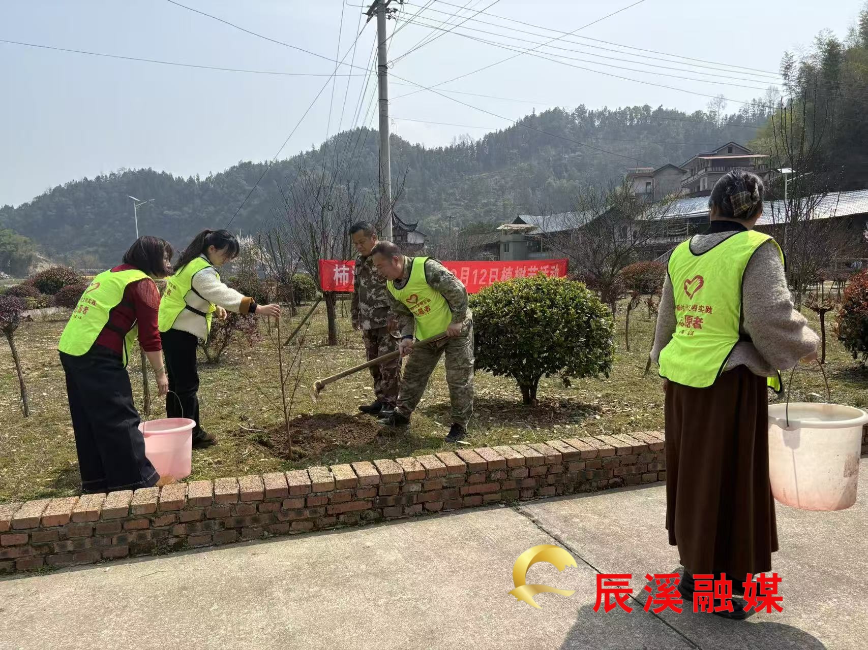 图片2.jpg 图片2.jpg