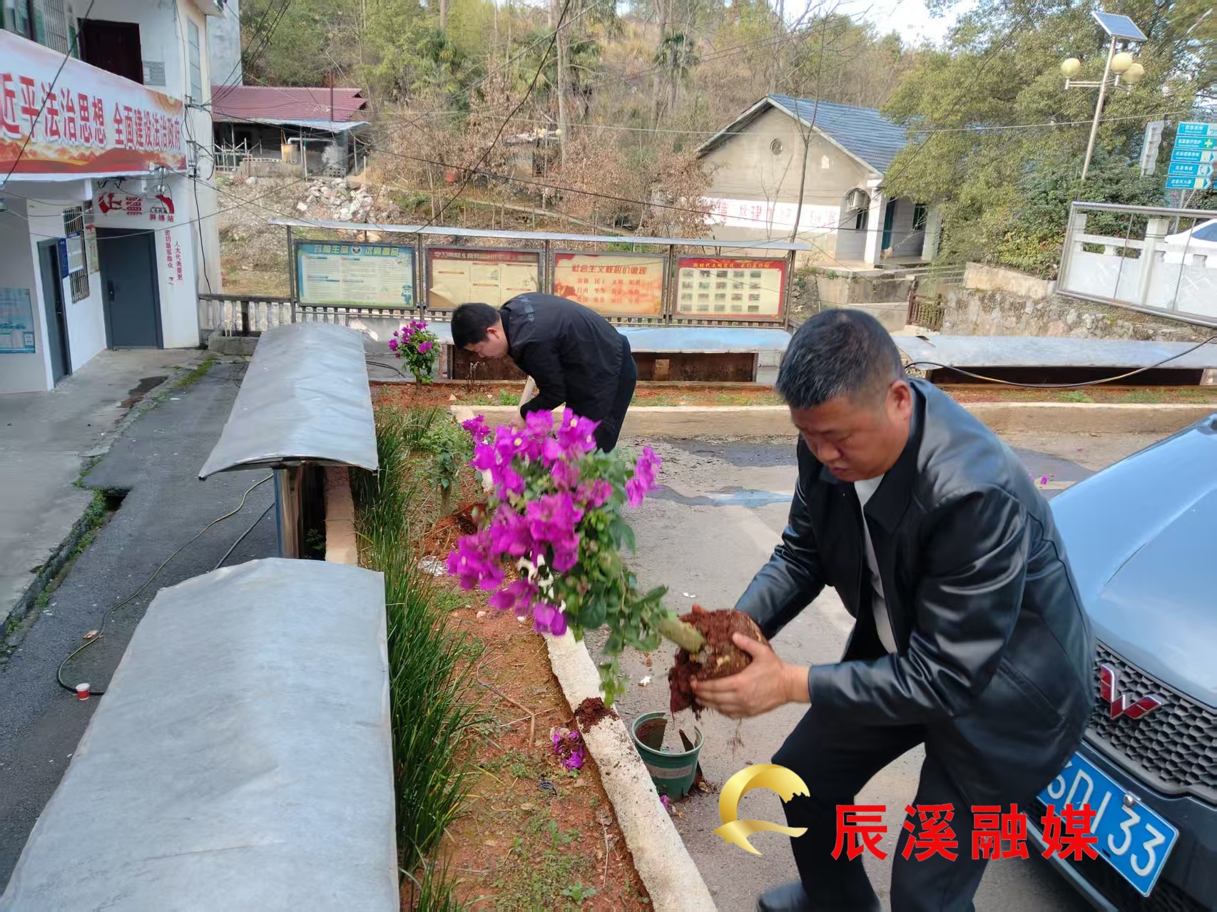 图片3.jpg 图片3.jpg