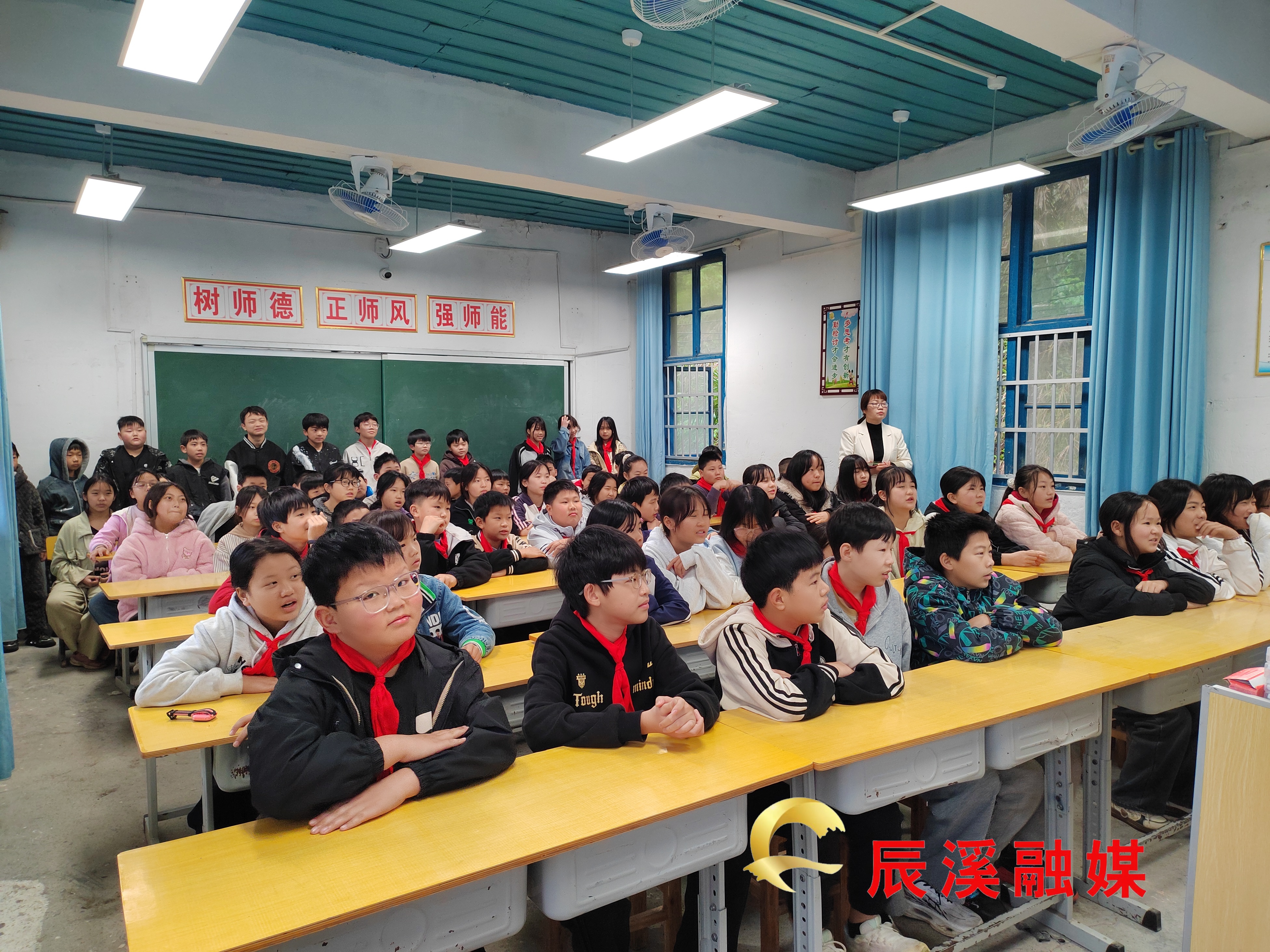 图片4.jpg 图片4.jpg