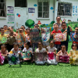 扎染文化进校园 为夏日添“缤纷”