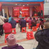 “五老”微宣讲 戏曲进社区
