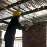 奇家岭街道开展自建房顶楼“扫雷”  专项整治行动