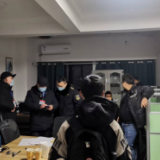 持续打击“黑班黑校”、严厉查处“黑机构”等违规校外培训行为