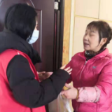 德胜社区开展疫情防控、安全生产“敲门”行动