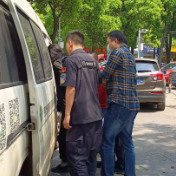东升社区：警社联动 暖心护送精神病患者就医