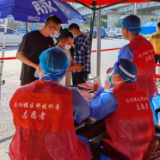 “小城大爱” 科协志愿者助力一线疫情防控