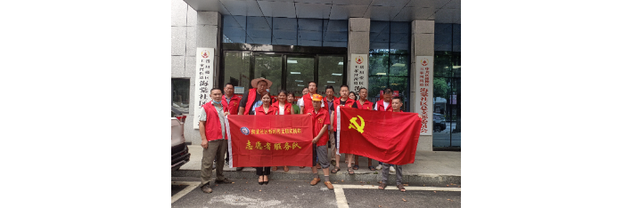海棠社区党员志愿者开展大扫除活动