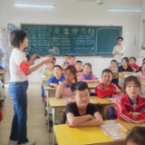 利剑护蕾进校园 护航青春助成长