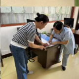 开展爱国卫生大扫除 干净整洁迎“七一”