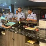 高考学子乘风破浪,岳阳楼公安与你“并肩作战”!