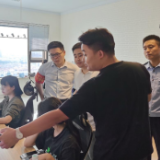 五里牌街道开展“集中扫楼月”专项行动