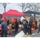 让清明节更“清明”——郭镇乡开展祭祀用品占道经营集中整治行动