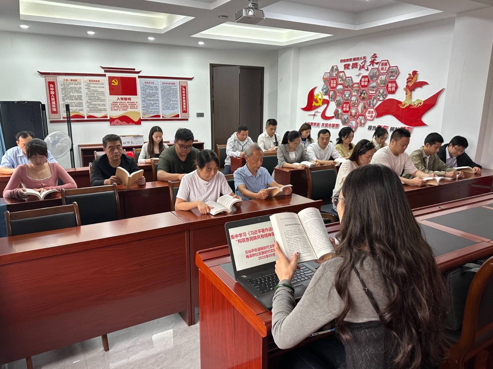 微信图片_20250919145308_455_221.jpg