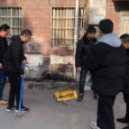 集中拆除私装地锁 确保消防通道畅通