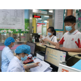 现场直击！3200名初中生接种新冠肺炎疫苗