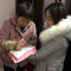 新站社区开展疫情防控及消防安全“敲门行动”