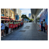 区消防救援大队深入大型商业综合体开展消防培训