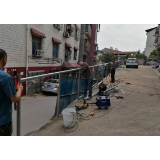 社区为民办实事 一排“栏杆”建立起“安全屏障”