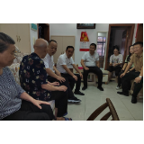 “七一”慰问老党员  组织关怀暖人心