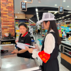 港口社区开展城乡居民养老保险宣传活动