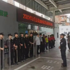 反恐演练进企业 筑牢平安生产线