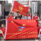 知行合一 共建家园——湘大学子赴观音阁社区开展“助力环卫”志愿服务活动