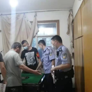 把好安全生产关 严防死守疫情站