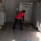 义务保洁五年,这群老人不简单!