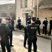 王家河街道开展“黄赌毒”专项整治行动
