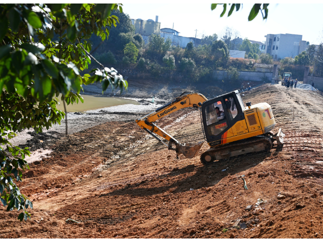 冬修水利攻坚忙 除险惠民筑根基  岳阳楼区全面推进43处病险山塘整治
