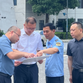杨钦涵调研突出生态环境问题整改工作