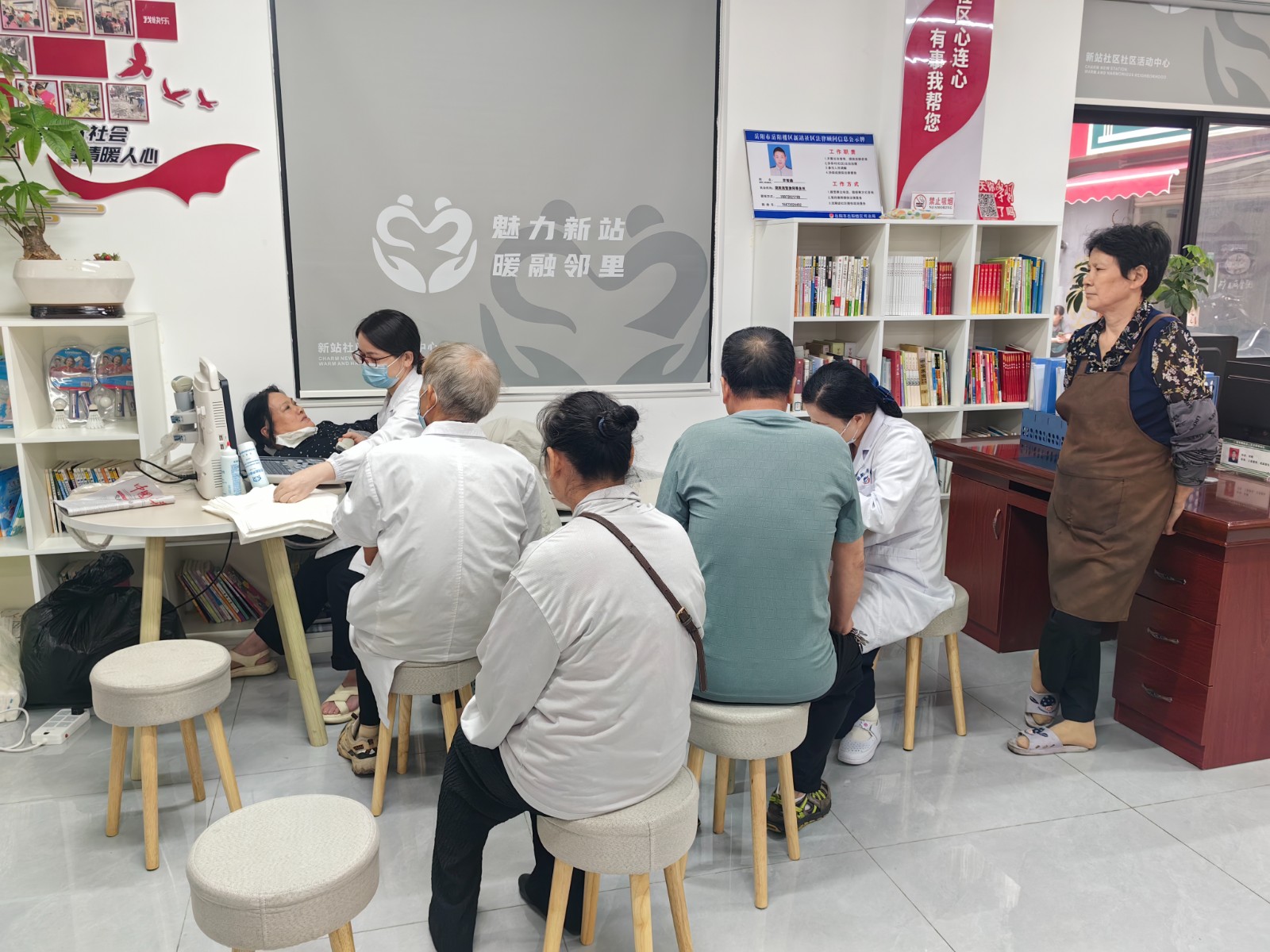 科普护健康 义诊暖民心.jpg