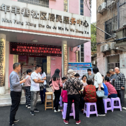 “家门口”换社保卡 便民服务零距离
