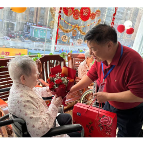 情暖金秋 爱在重阳