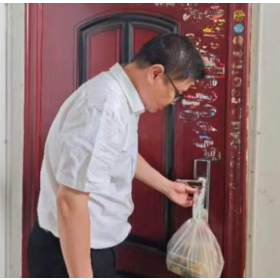 岳阳楼社区计生协会：情系特殊家庭 温暖情洒人间