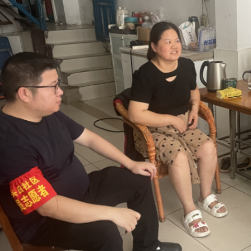 心系社区退捕渔民 真情慰问传递温暖