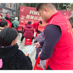 芋头田社区党委开展“岳分类 岳美好”主题宣传活动