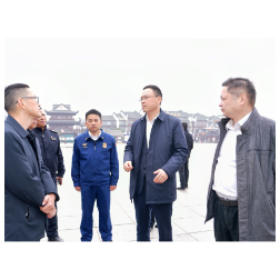 白再兴督导全区元旦节前安全生产、禁炮及调研促消费等工作