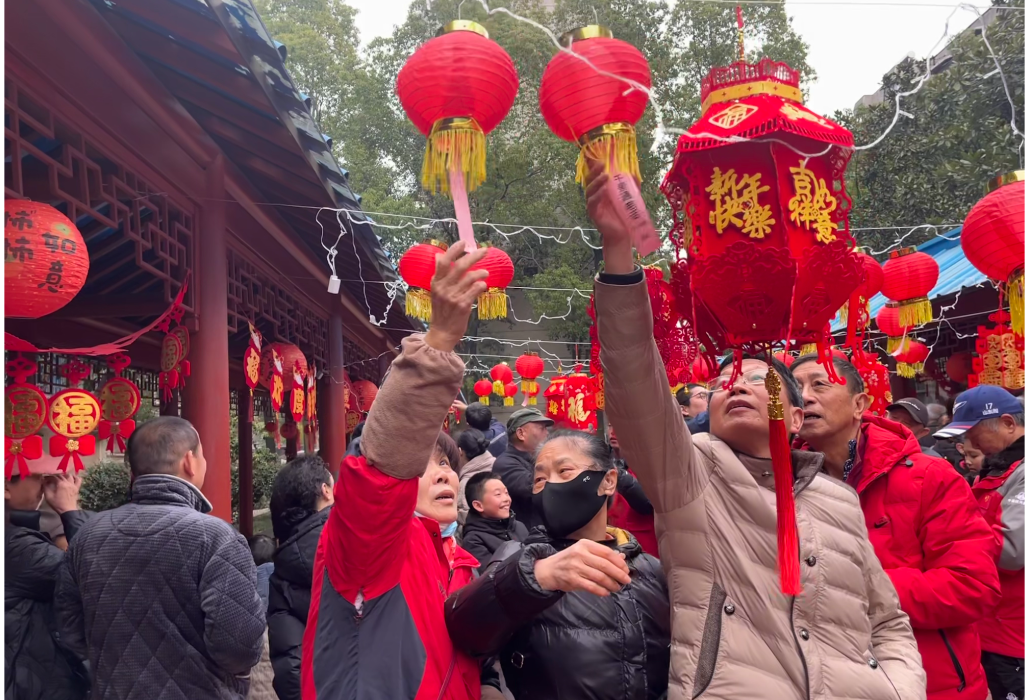 鹰山社区：欢歌笑语闹元宵，社区睦邻情谊长