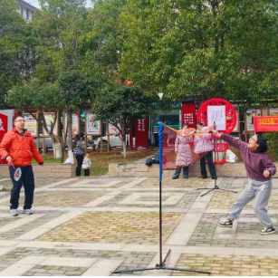 2025年3·8国际妇女节——‘羽’众不同，巾帼风采”羽毛球比赛活动