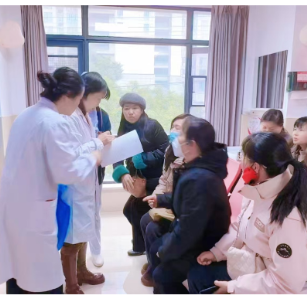 开展“三八”节公益活动，关爱女性“两癌”健康！岳阳楼区免费“两癌”筛查开始了！