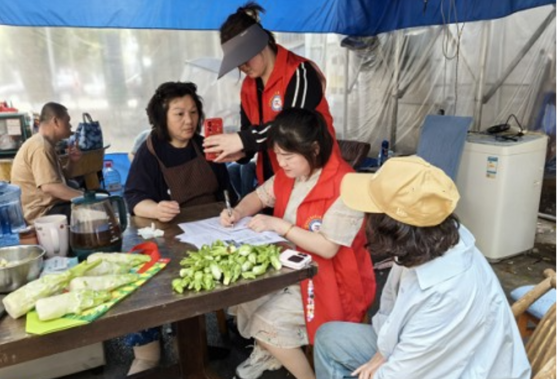 情系低保户 走访暖人心