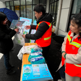 学习雷锋好榜样,垃圾分类我先行——北环路社区开展学雷锋日暨垃圾分类宣传活动