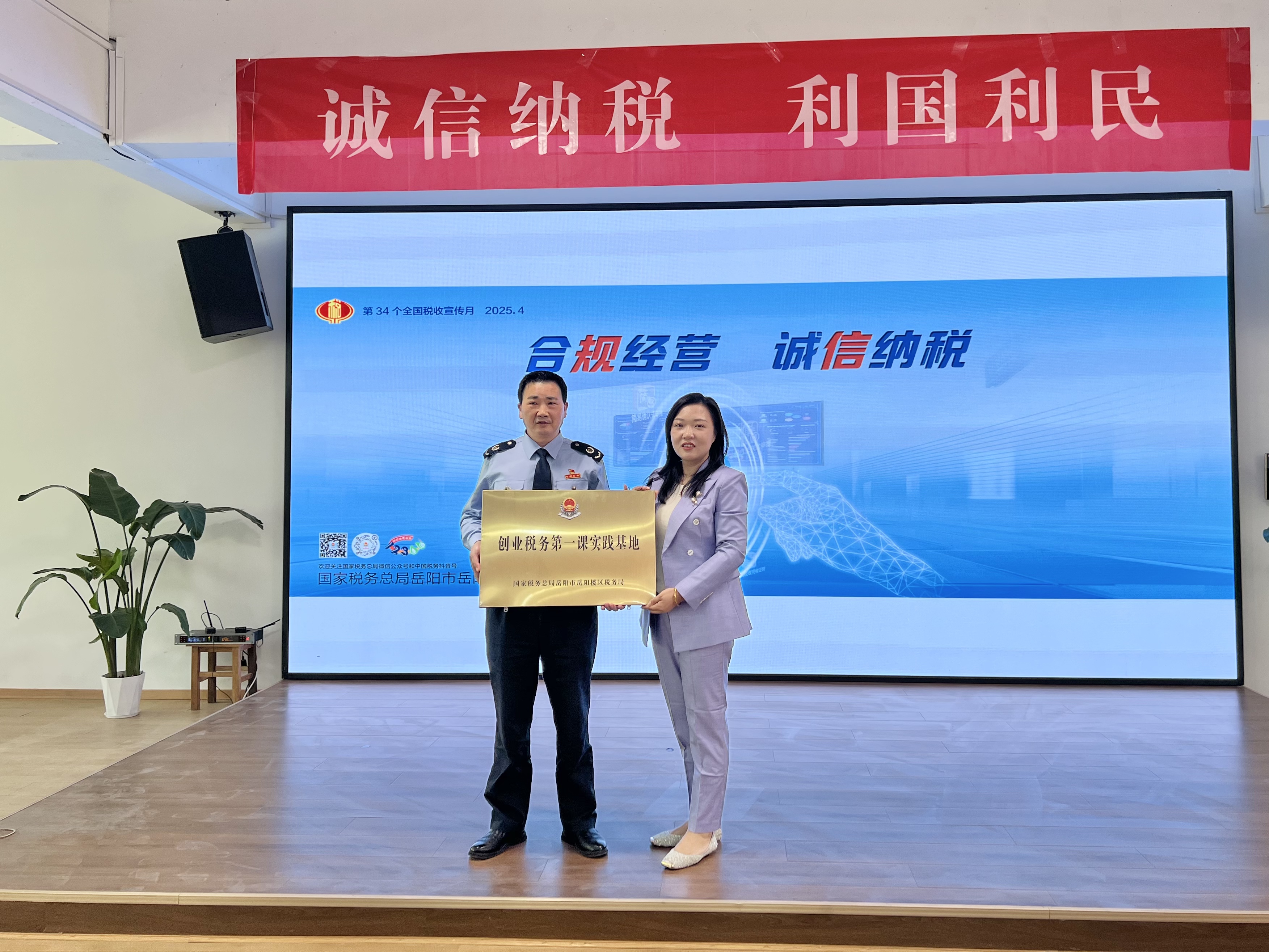 3785a8a6bf4713a68a1ebdd3e5ec409.jpg 3785a8a6bf4713a68a1ebdd3e5ec409.jpg